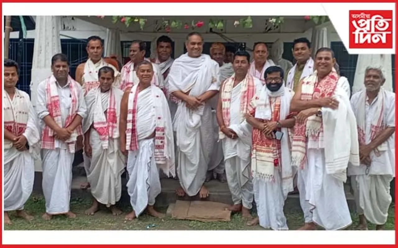 ধিংৰ উত্তৰ কমলাবাৰী শাখা সত্ৰৰ সাংস্কৃতিক কেন্দ্ৰ বেল নামঘৰত গুৰু আসন প্ৰতিষ্ঠা...