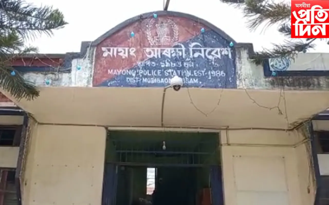 মায়ঙৰ পাভকাতিত ভেজাল পেট্ৰ'ল জব্দ 