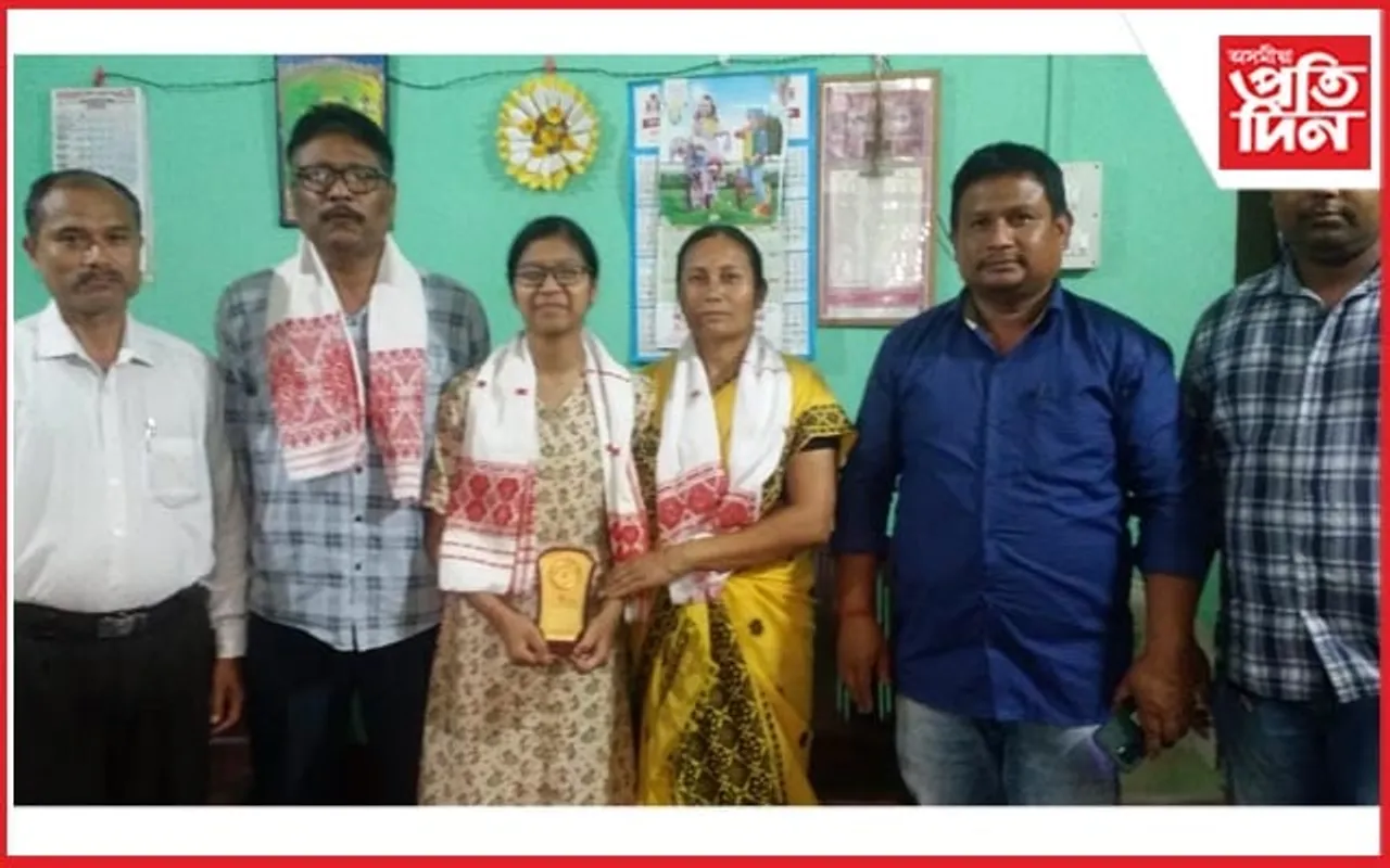 নৱম স্থানেৰে চৰাইদেউলৈ গৌৰৱ কঢ়িয়াই অনা বৰশ বৰষাক চৰাইদেউ প্ৰেছ ক্লাবৰ অভিনন্দন...