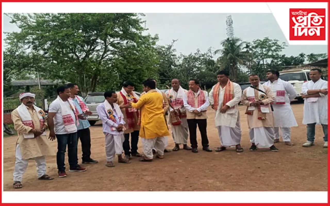 নিজ টেঙাখাতত ৩৫  সংখ্যক ব'হাগী বিদায় সন্মিলন আৰম্ভ...