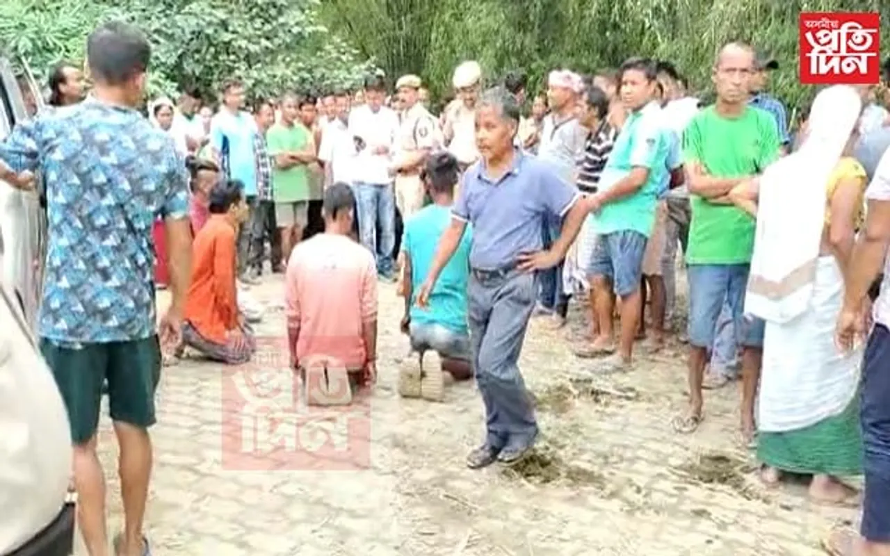 ধেমাজিত আটক চাৰি ড্ৰাগছ আসক্ত...
