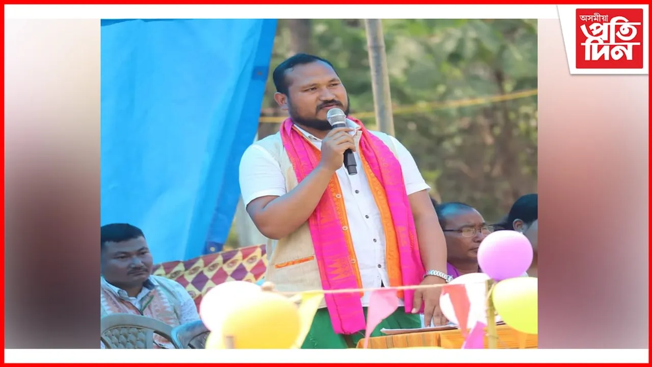 শিক্ষা বিভাগৰ সম্বৰ্ধনা গ্ৰহণ কৰি উভতিছিল ঘৰলৈ; পথ দুৰ্ঘটনাত প্ৰাণ গ'ল অধ্যক্ষৰ...
