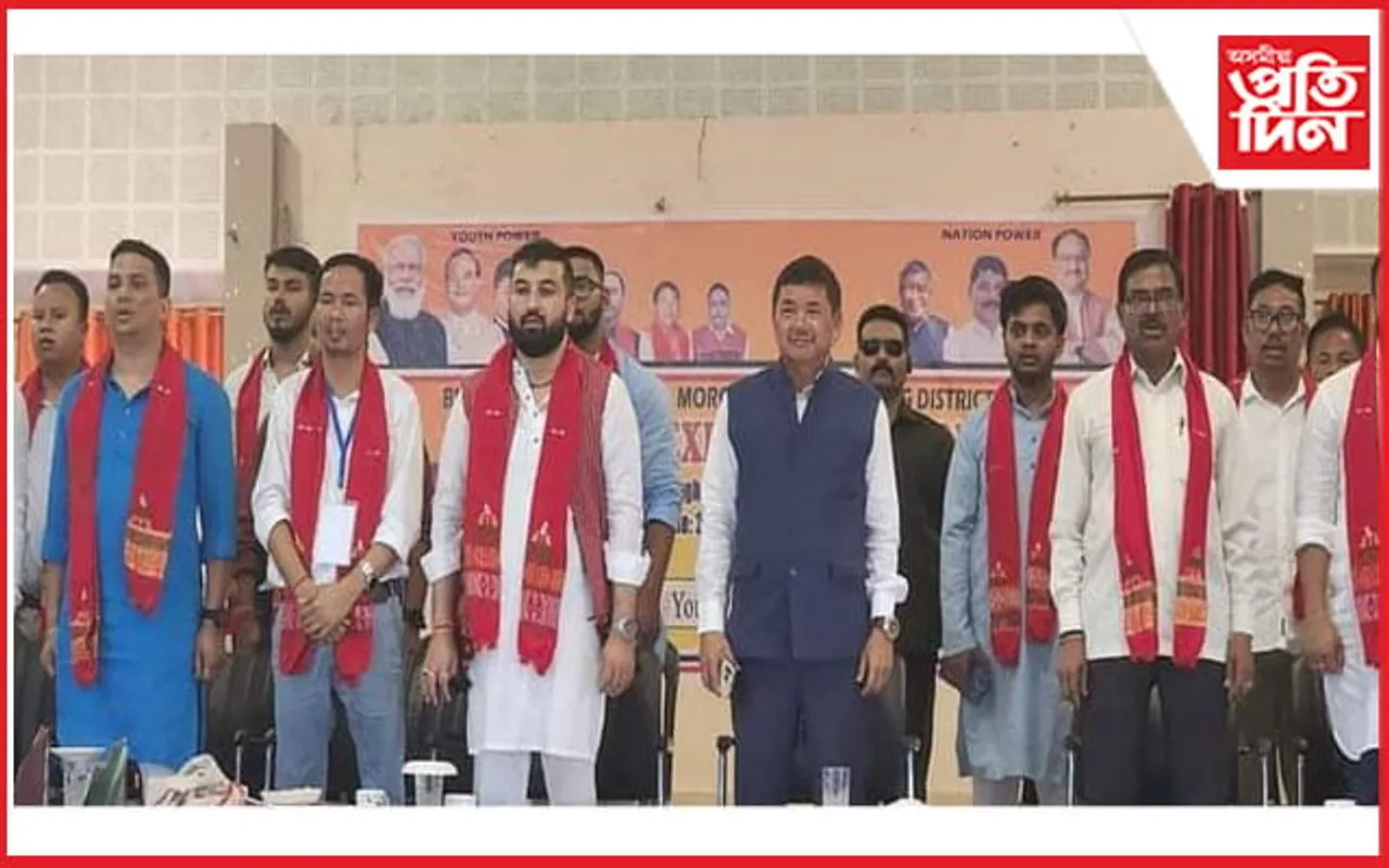 শিক্ষিত নিবনুৱাক দুই লাখ টকা প্ৰদানৰ ঘোষণা তুলিৰাম ৰংহাঙৰ