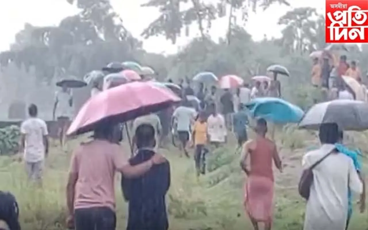 ১৩ বছৰীয়া কিশোৰক ডিঙি কাটি হত্যা কৰিলে জ্যেষ্ঠ ভাতৃয়ে