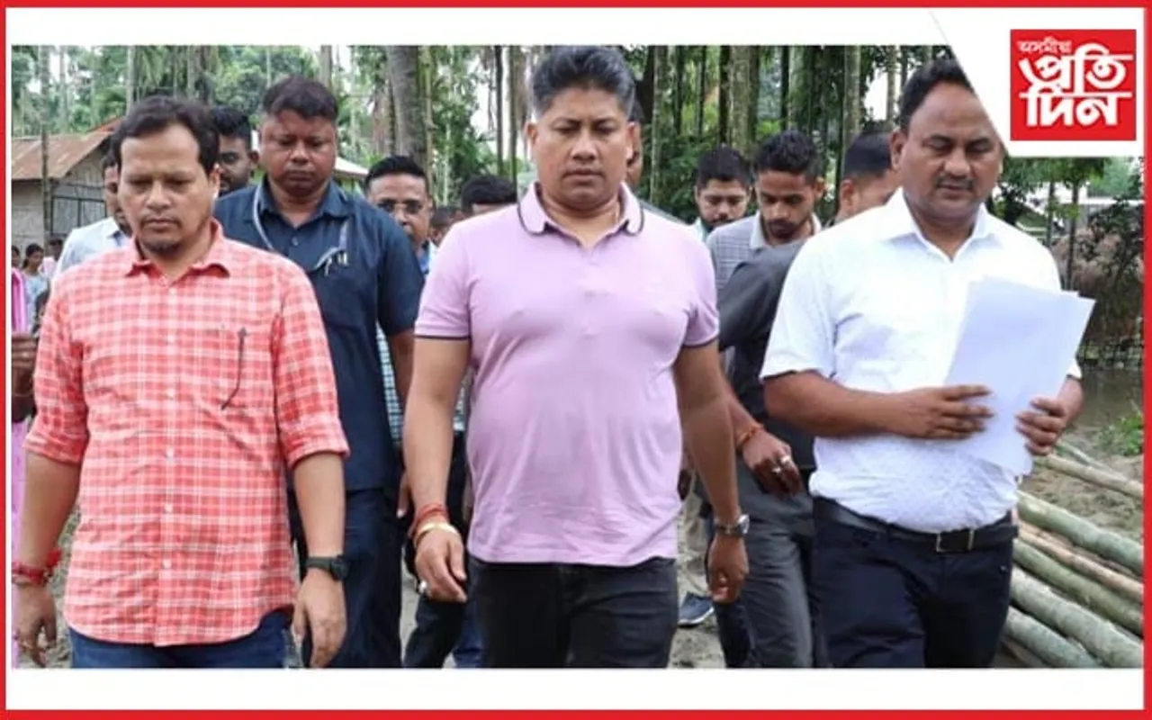 বন্যাৰ্তৰ কাষত মন্ত্ৰী পীযুষ : বাঢ়নী পানীয়ে ছিগি নিয়া মথাউৰি শীঘ্ৰেই মেৰামতি কৰাৰ নিৰ্দেশ বিভাগীয় মুৰব্বীক 