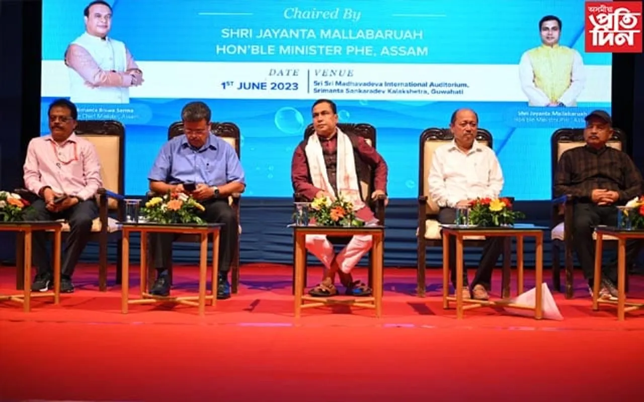 জনস্বাস্থ্য কাৰিকৰী বিভাগত নিযুক্তি প্ৰাপ্তৰ সৈতে জয়ন্ত মল্লবৰুৱাৰ মত বিনিময়..