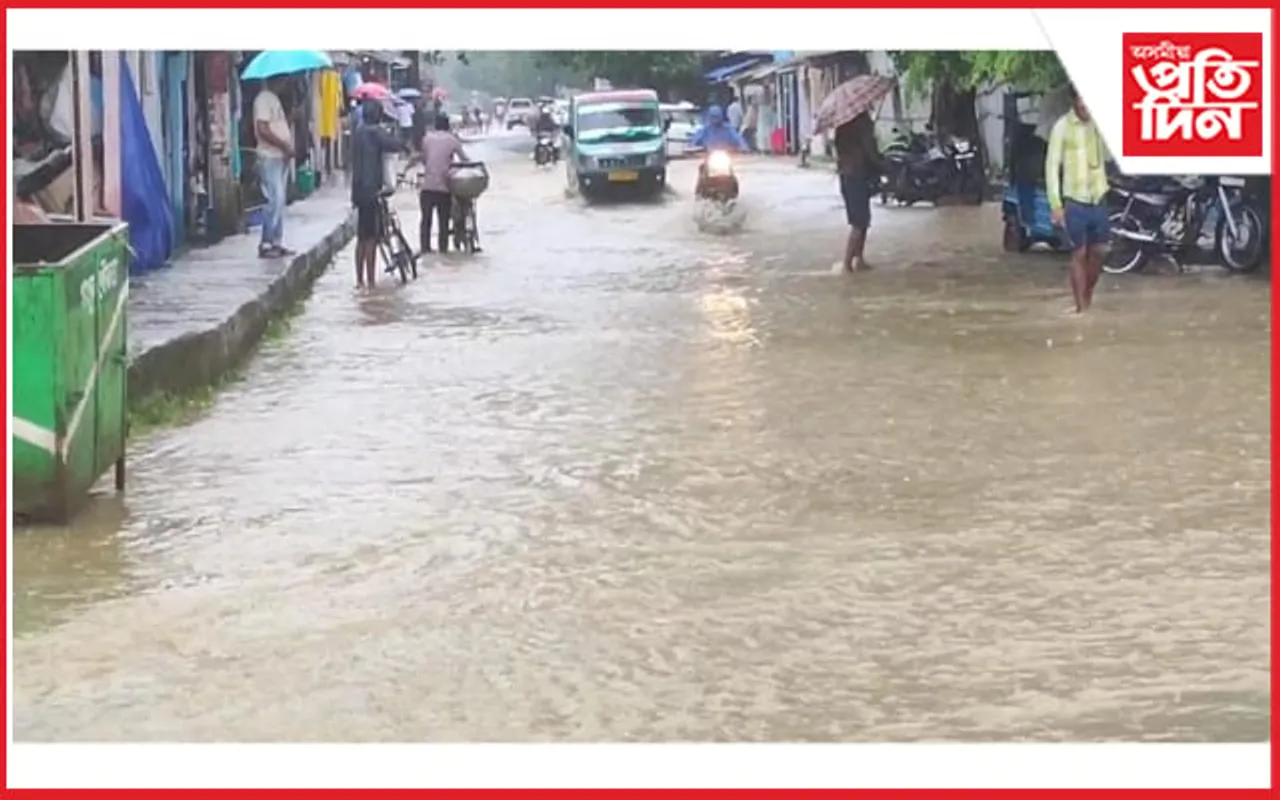 এজাক বৰষুণতে ছত্ৰঙৰ বাঢ়নী পানীয়ে জলমগ্ন কৰিলে গহপুৰ 