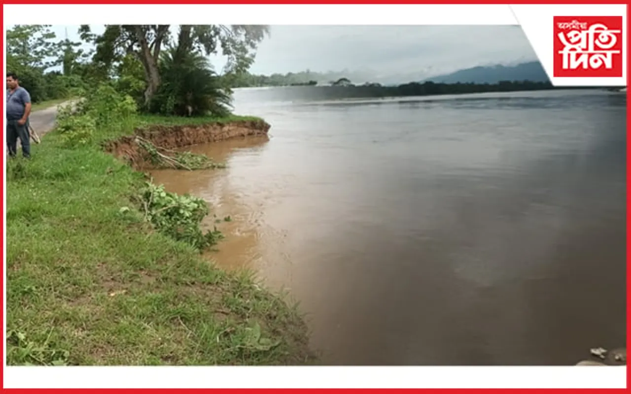 সৰ্তকবাণী: ক্ৰমাৎ বৃদ্ধি কপিলী নদীৰ জলপৃষ্ঠ, বহু পৰিয়াললৈ ভাবুকি...