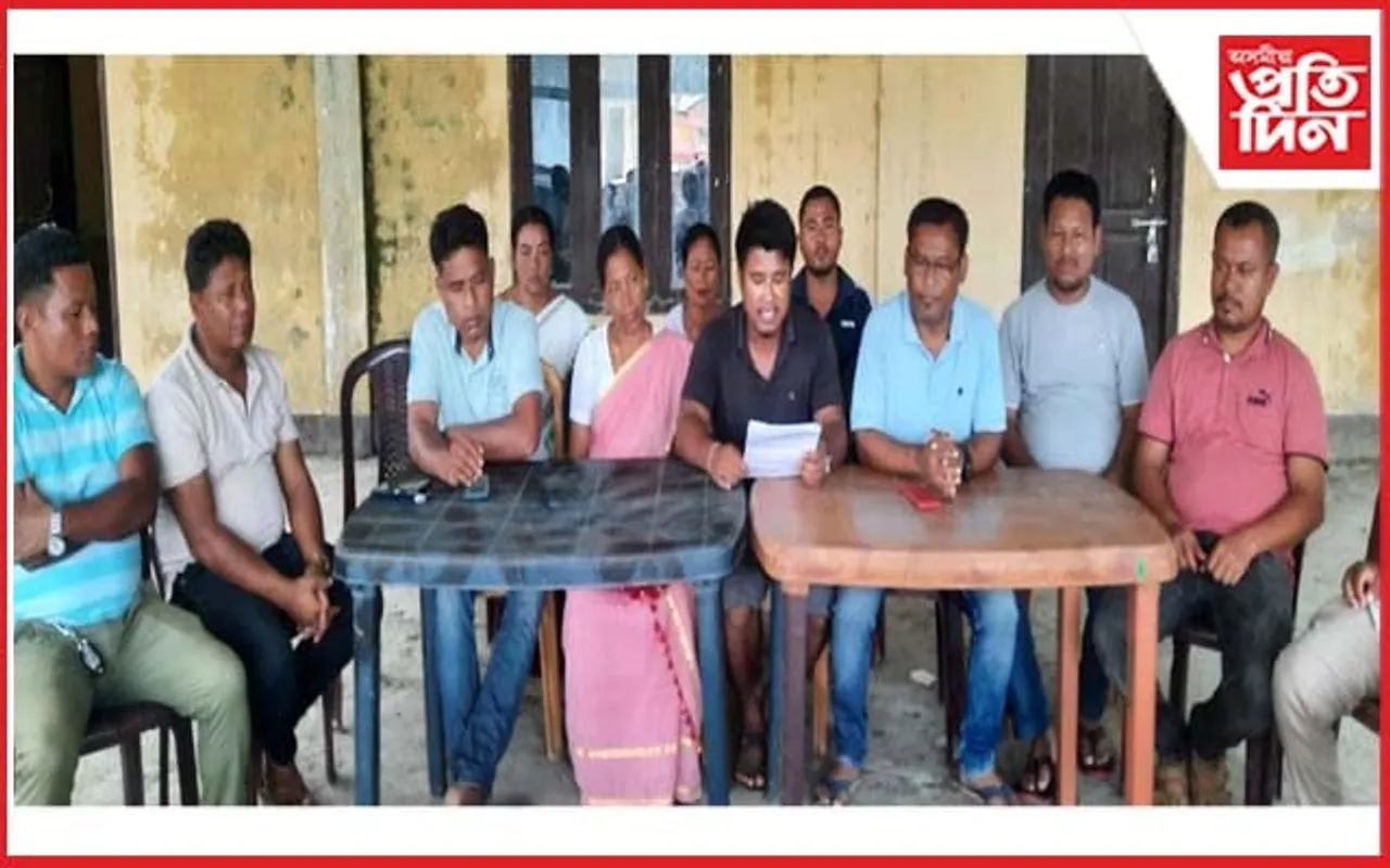 সমবায় সমিতিৰ কেলেংকাৰীক লৈ জংগী আন্দোলনৰ হুংকাৰ জাতীয় সংগঠনৰ... 