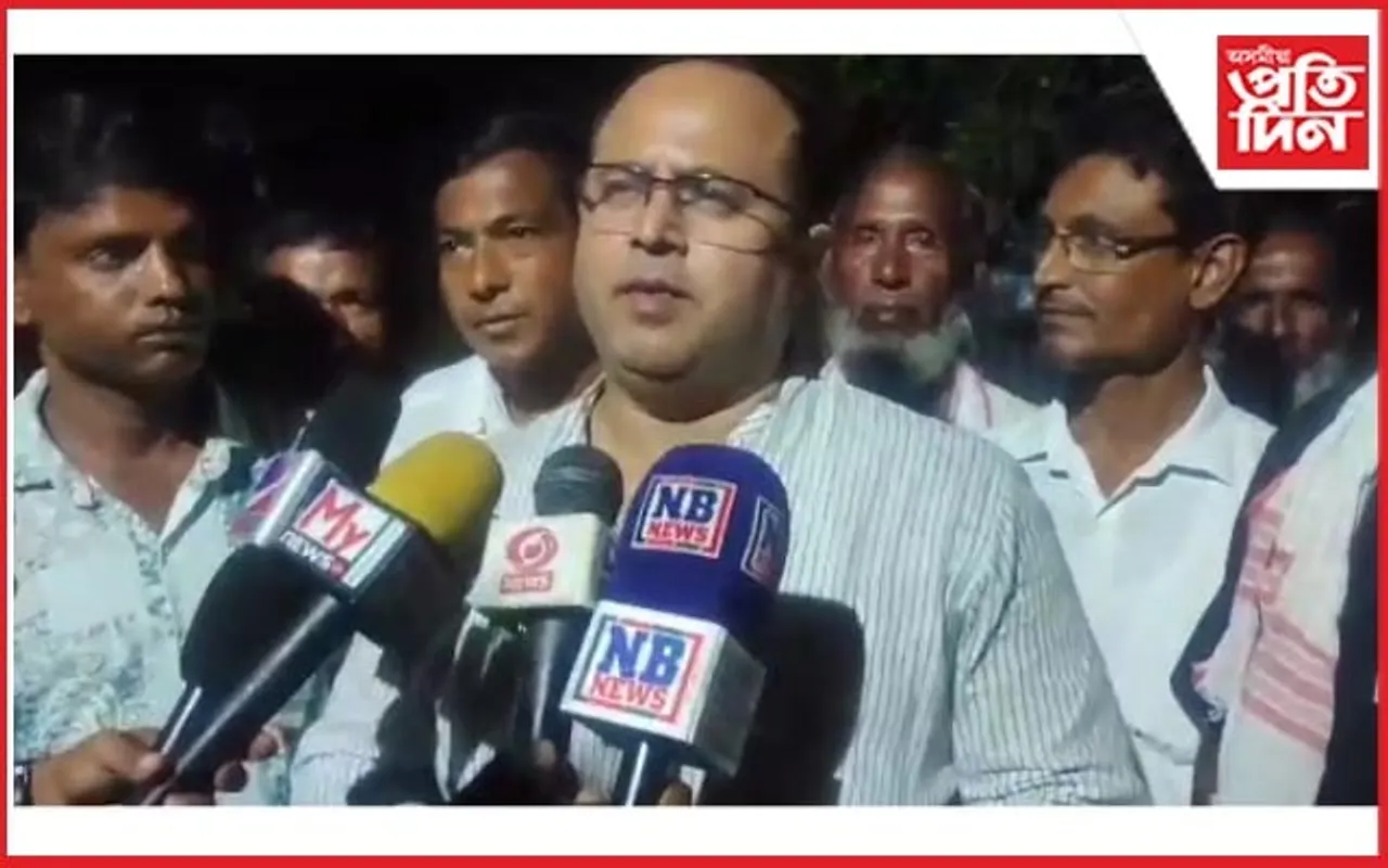 মানকাচৰত AIUDFৰ যোগদান কাৰ্যসূচীঃ বিজেপিক নহয় কংগ্ৰেছক সমালেচনা দলীয় নেতাৰ