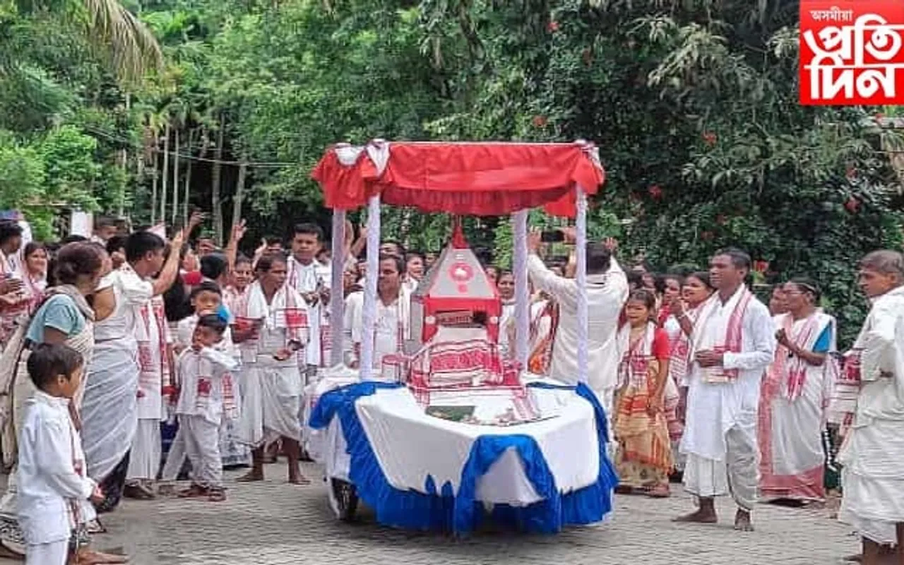 ৰাইডঙীয়া নাহৰহটীয়া বৰনামঘৰত ভাগৱত পাঠ, ব্যাখ্যা অনুষ্ঠান আৰম্ভ...