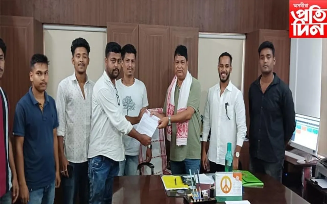 বিভিন্ন দাবী সম্বলিত স্মাৰক পত্ৰ  মুখ্যমন্ত্ৰী লৈ প্ৰেৰণ কৰিলে কলিতা জনগোষ্ঠী ছাত্র সন্থাৰ