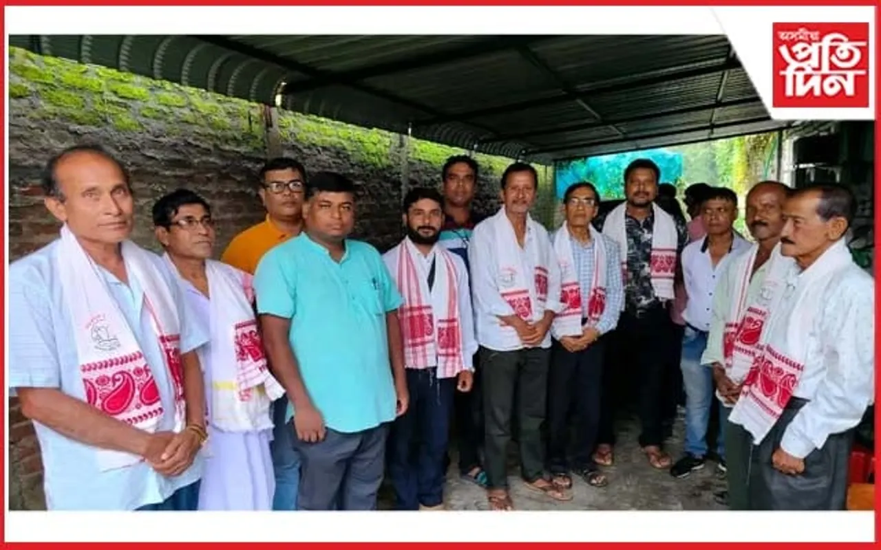 বঢ়মপুৰ প্ৰেছ ক্লাৱৰ ষষ্ঠদশ বাৰ্ষিক প্ৰতিষ্ঠা দিৱসঃ ১০ বিশিষ্ট ব্যক্তিক সম্বৰ্ধনা...