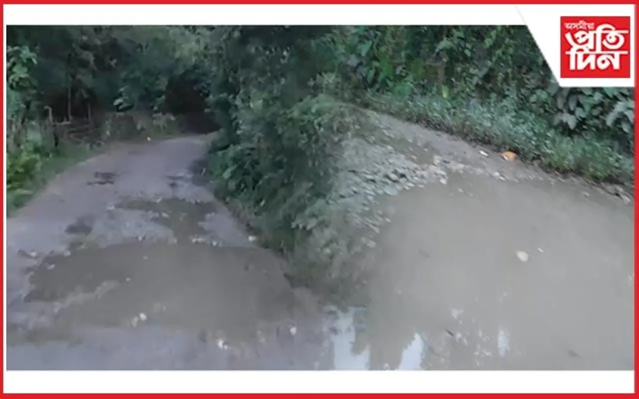 কাজিৰঙাত অধিকাংশ গ্ৰাম্যপথৰ দুৰৱস্থাঃ ৰাইজে পথসমূহৰ নামাকৰণ কৰিলে "আধা ৰাস্তা"