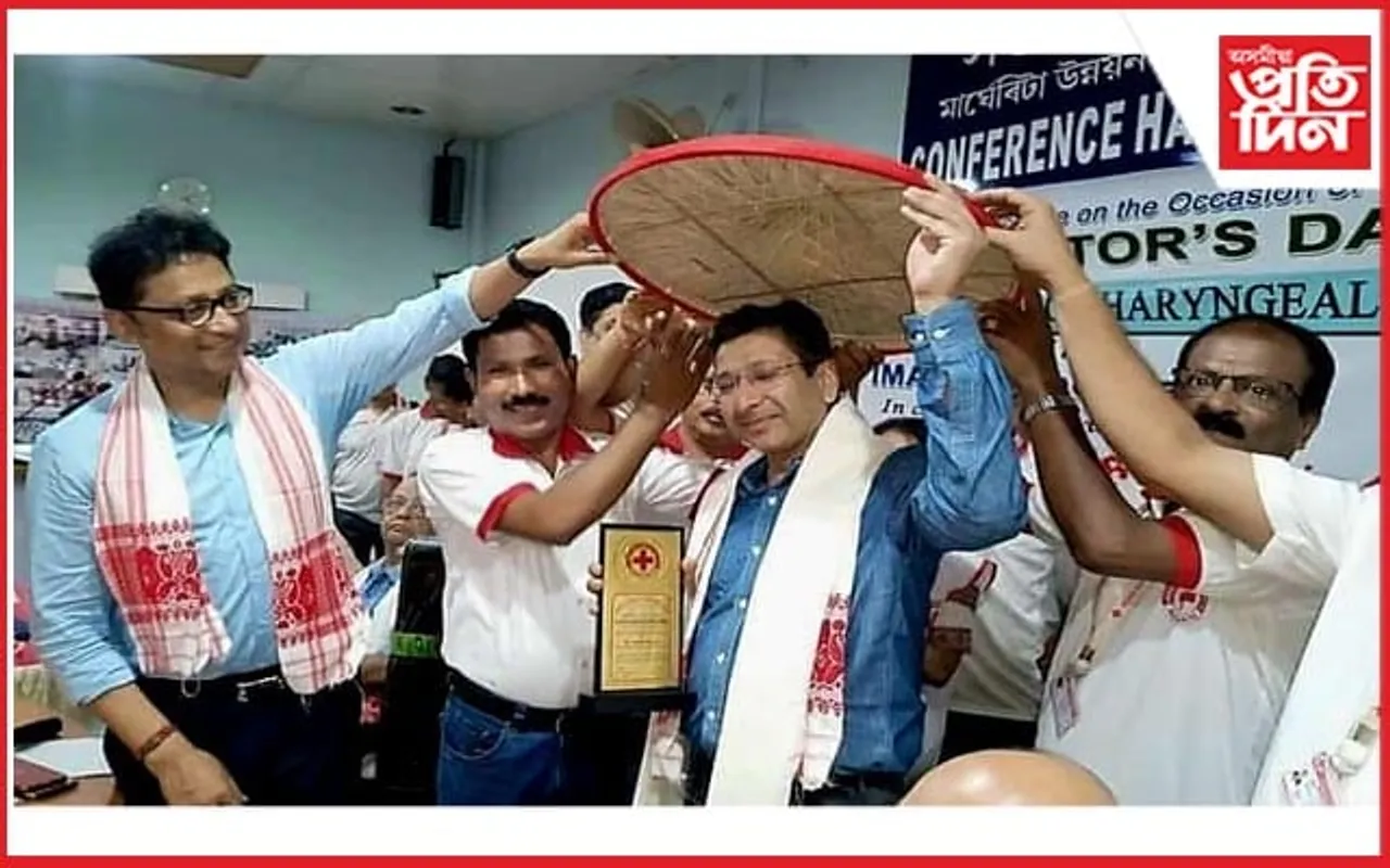 "পৰিয়ালৰ এজন ব্যক্তিৰ কৰ্কট ৰোগ হ'লে সেই পৰিয়ালটোৰ প্ৰত্যেকেই কৰ্কট ৰোগীৰ দৰে হৈ পৰে"...