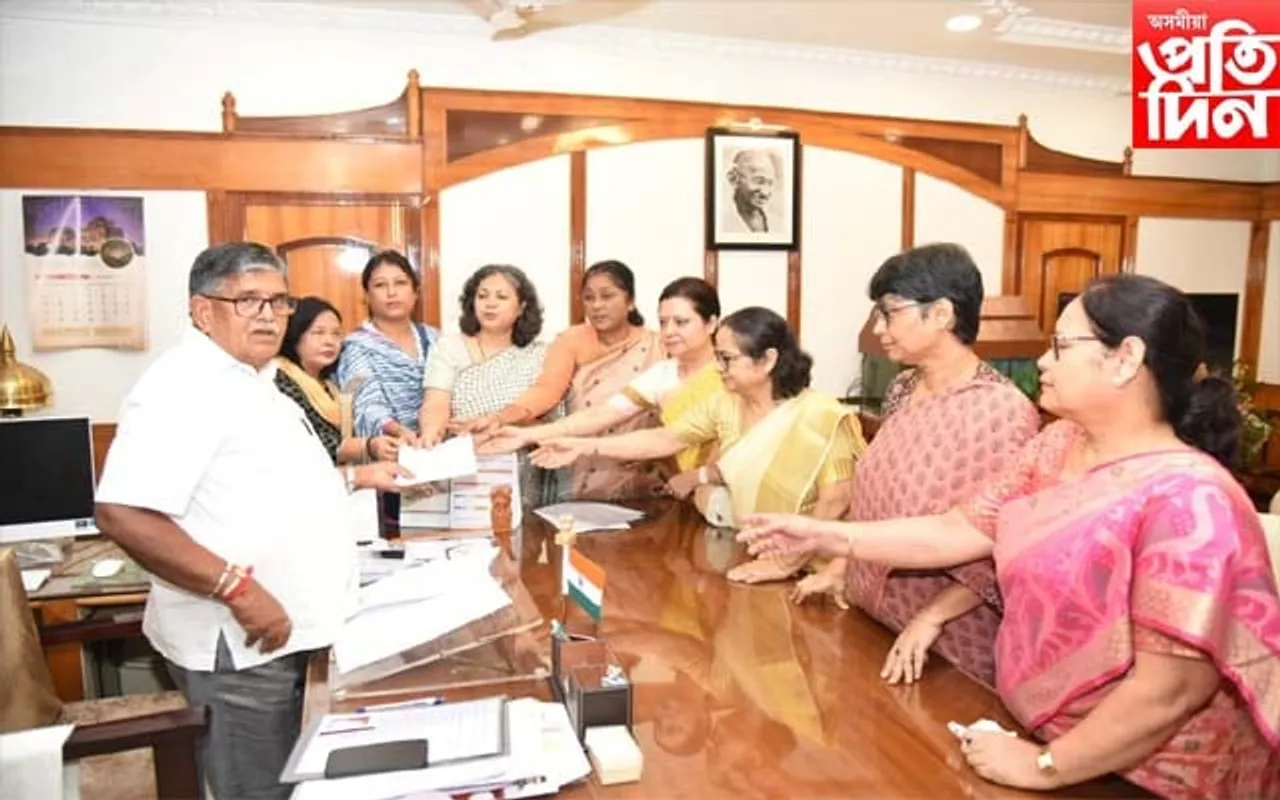 ইন্দ্ৰানী তহবিলদাৰ কাণ্ডঃ ৰাজ্যপালক স্মাৰক পত্ৰ প্ৰদান অসম প্ৰদেশ কংগ্ৰেছ কমিটিৰ