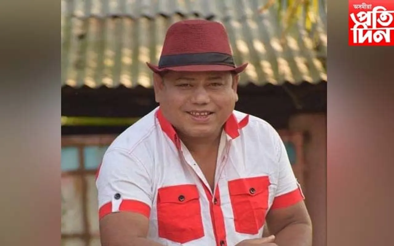 'লোকেল চুলাই' খ্যাত পেৰেডী গীতৰ সম্ৰাট ত্ৰৈলোক্য সোণোৱাল আৰু নাই 