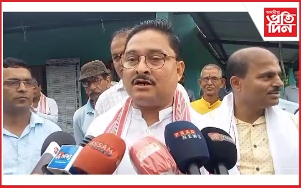 পৰেশ বৰুৱাক শান্তি আলোচনাৰ বাবে আহ্বান দিলীপ শইকীয়াৰঃ ড০ হীৰেন গোঁহাইকো সমালোচনা...