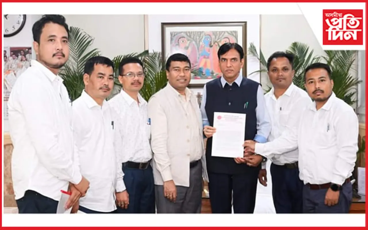 নামৰূপ সাৰ কাৰখানা সন্দৰ্ভত কেন্দ্ৰীয় সাৰ মন্ত্ৰী মনসুখ মাণ্ডাভিয়াক সাক্ষাৎ আছুৰ