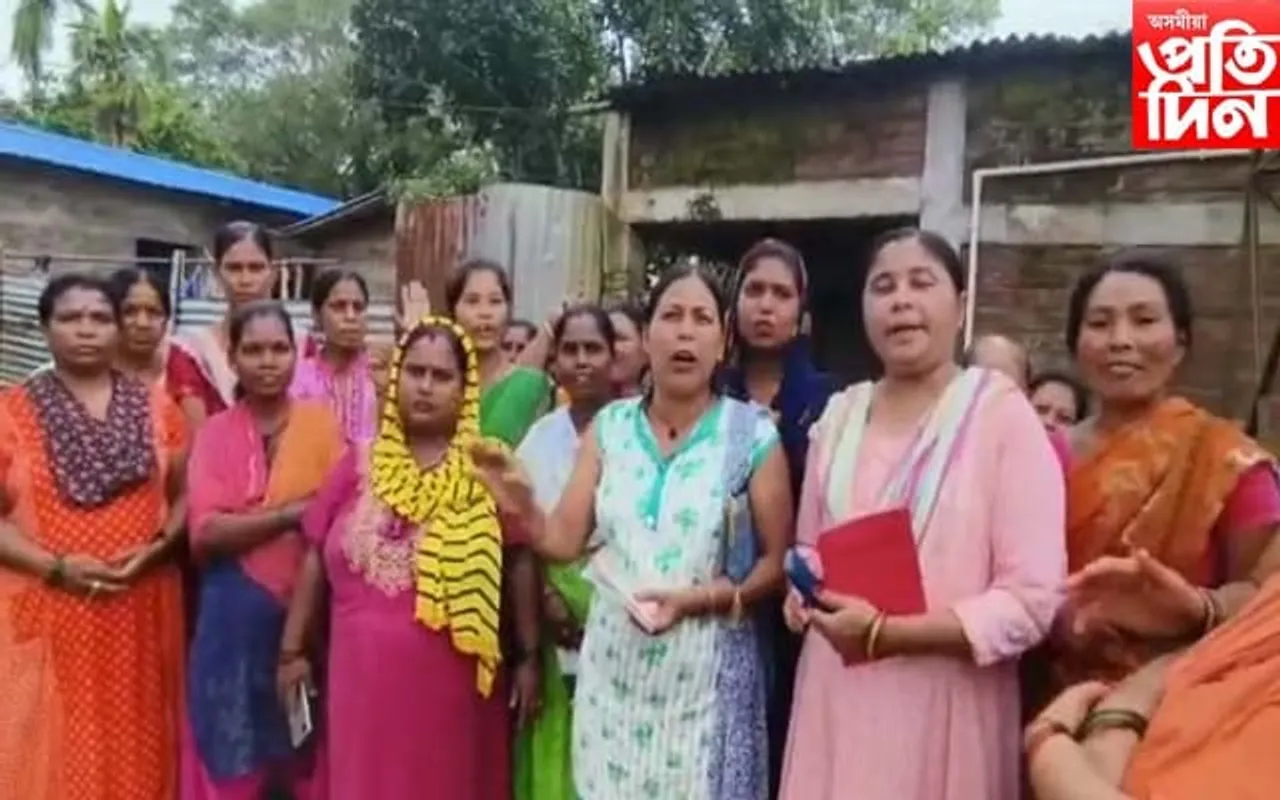 চাবুৱাত চাউল বিতৰণত ব্যাপক অনিয়মৰ অভিযোগ তুলি একাংশৰ প্ৰতিবাদ