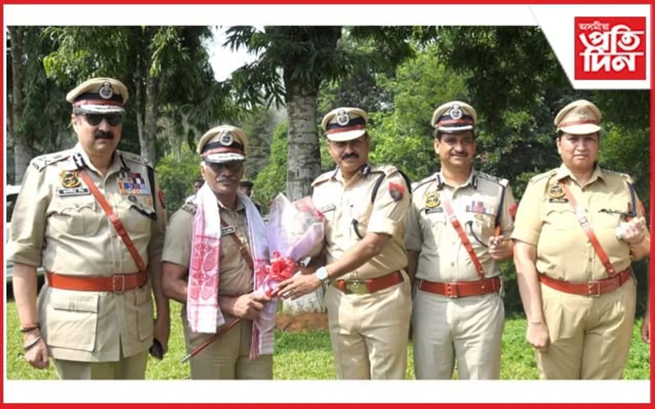 কাহিলীপাৰাত কে.ভি.  সিং দেওৰ বাবে বিদায় পেৰেডৰ আয়োজন