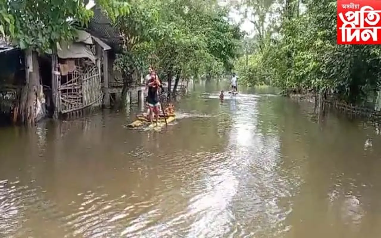 চিলাপথাৰত বানত বিধ্বস্ত ৩০ খনৰো অধিক গাঁও
