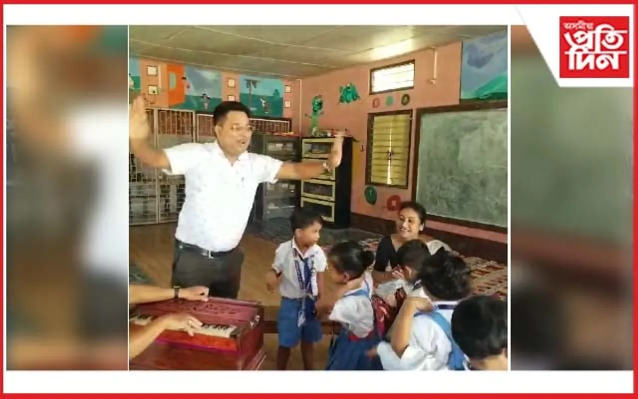 মৰ্ণিং ষ্টাৰ হাইস্কুলৰ শিক্ষকৰ শিক্ষাৰ্থীক শিক্ষাদানৰ অভিনৱ কৌশল