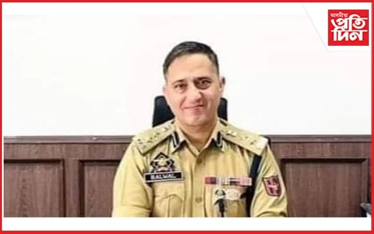 মণিপুৰ নিয়ন্ত্ৰণ কৰিবলৈ শ্ৰীনগৰ আৰক্ষীৰ শীৰ্ষ বিষয়া ৰাকেশ বলৱালক দায়িত্ব...