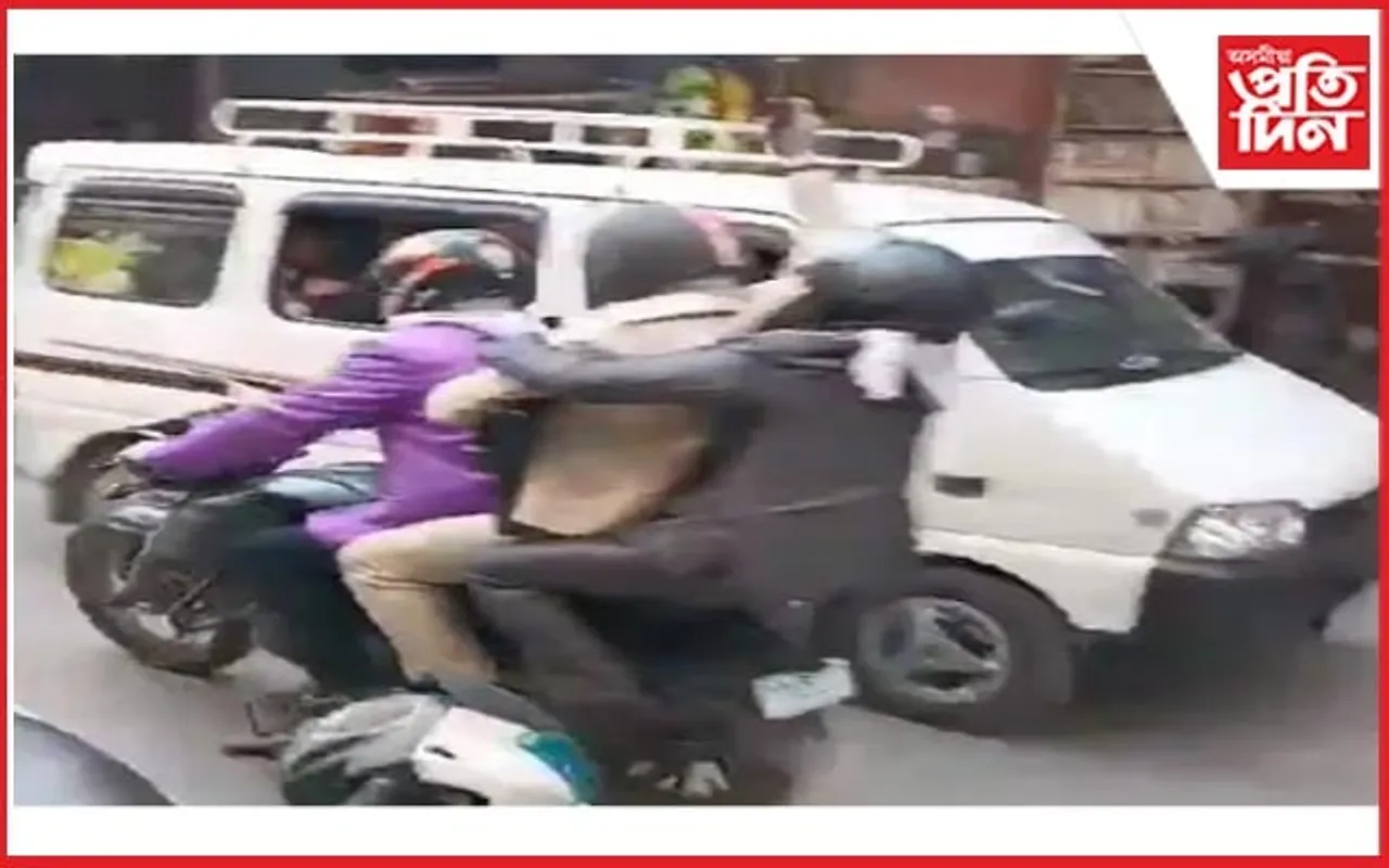 দেশৰ ৰাজধানীত দিনডকাইতিঃ মাৰণাস্ত্ৰ দেখুৱাই লুটি নিলে প্ৰায় ৫০০ গ্ৰাম সোণ