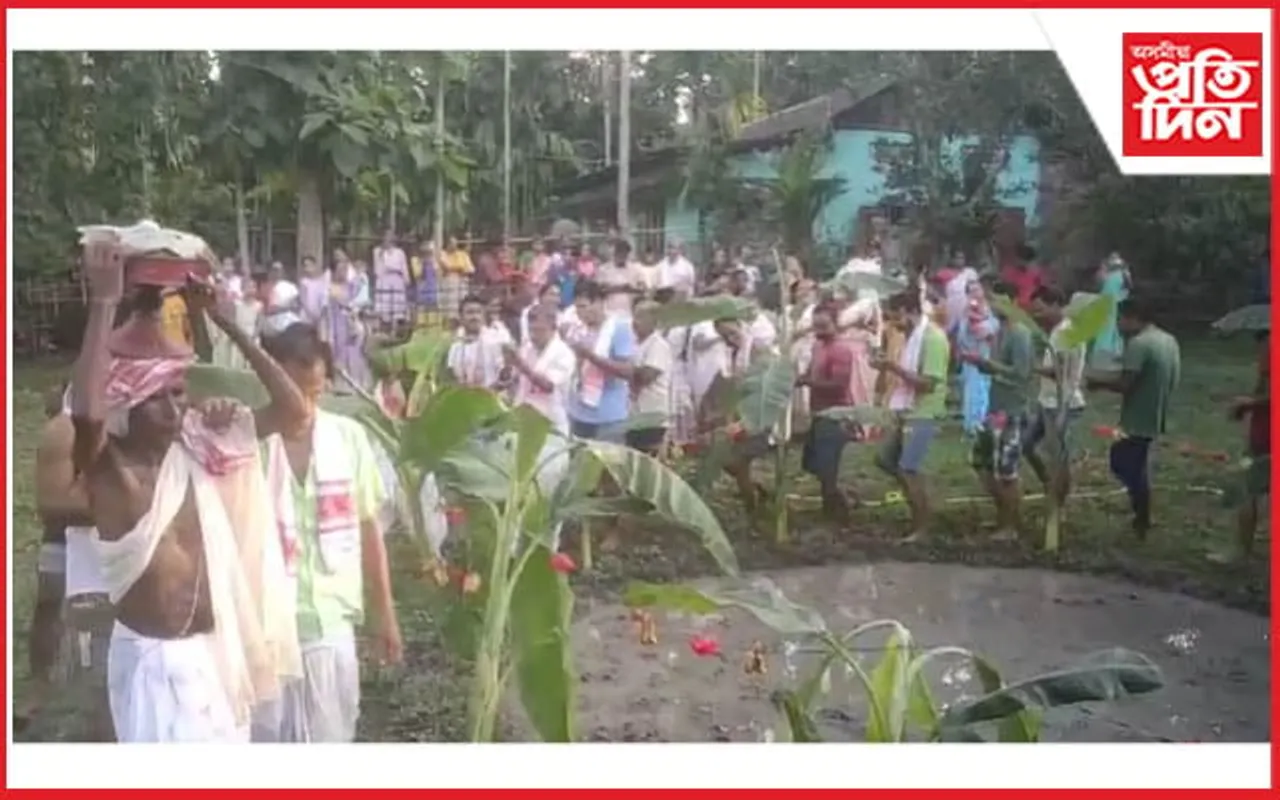 ভেৰভেৰী দেউৰীগাঁৱত পৰম্পৰাগত বোকা ভাওনা