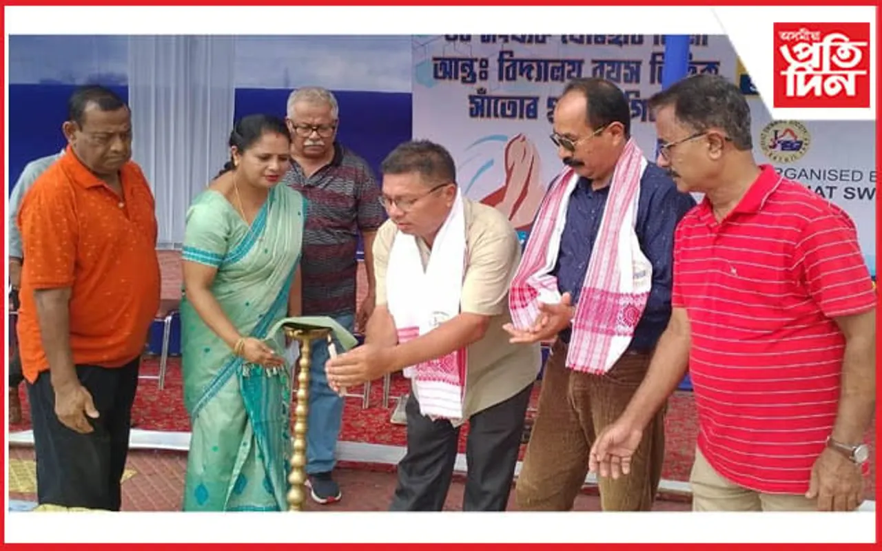 যোৰহাটত ৩০ সংখ্যক আন্তঃবিদ্যালয় সাঁতোৰ প্ৰতিযোগিতা