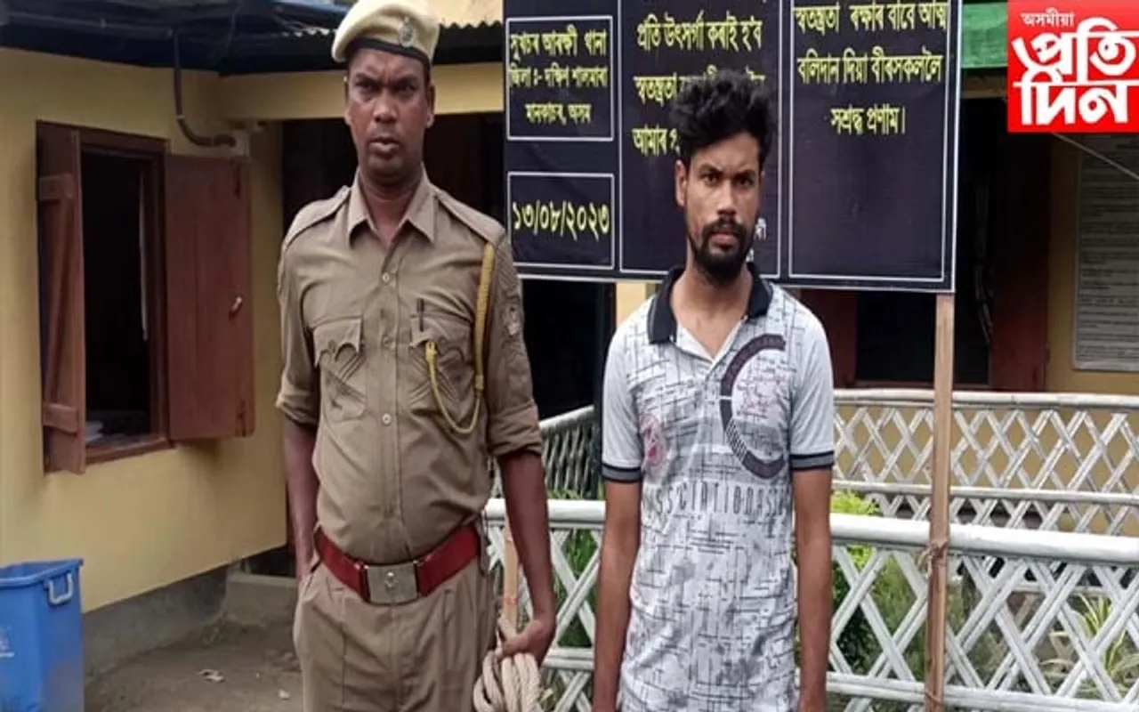 চাকৰিৰ নামত ধন সংগ্ৰহ কৰি আৰক্ষীৰ জালত পশু চিকিৎসালয়ৰ কৰ্মচাৰী