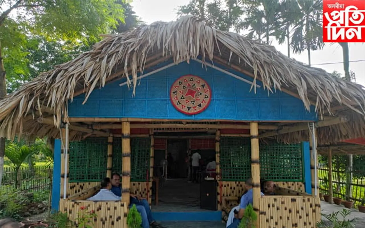 "পথাৰ আমাৰ বজাৰ আমাৰ" বাক্যক সাৰোগত পীতাম্বৰ শইকীয়াৰ