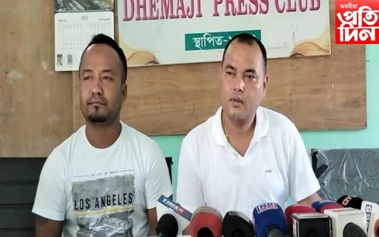 ধেমাজিত কোটিটকীয়া কেলেংকাৰীঃ নাম সাঙুৰ খাইছে উপায়ুক্ত-অতিৰিক্ত উপায়ুক্তৰ 
