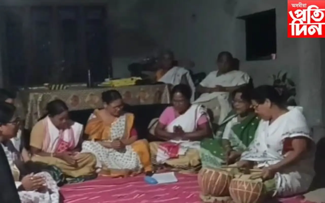 টেঙাখাতত "চ'ৰাঘৰৰ কাব্যানুষ্ঠান" শীৰ্ষক বিশেষ অনুষ্ঠান