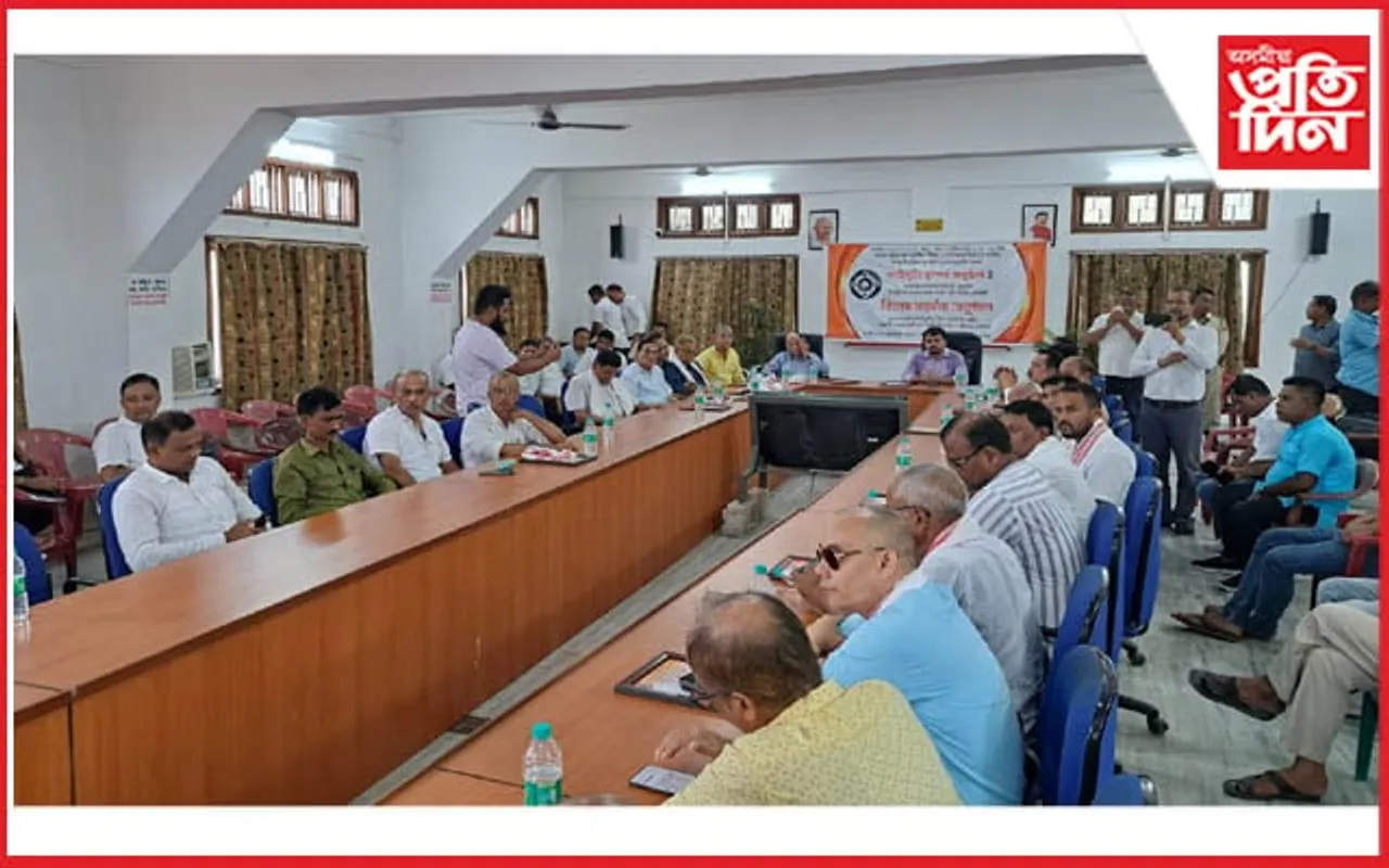 তিনিচুকীয়া জিলা সাংবাদিক সন্থাৰ প্ৰস্তাৱিত ভৱনৰ লাইখুঁটা স্থাপন