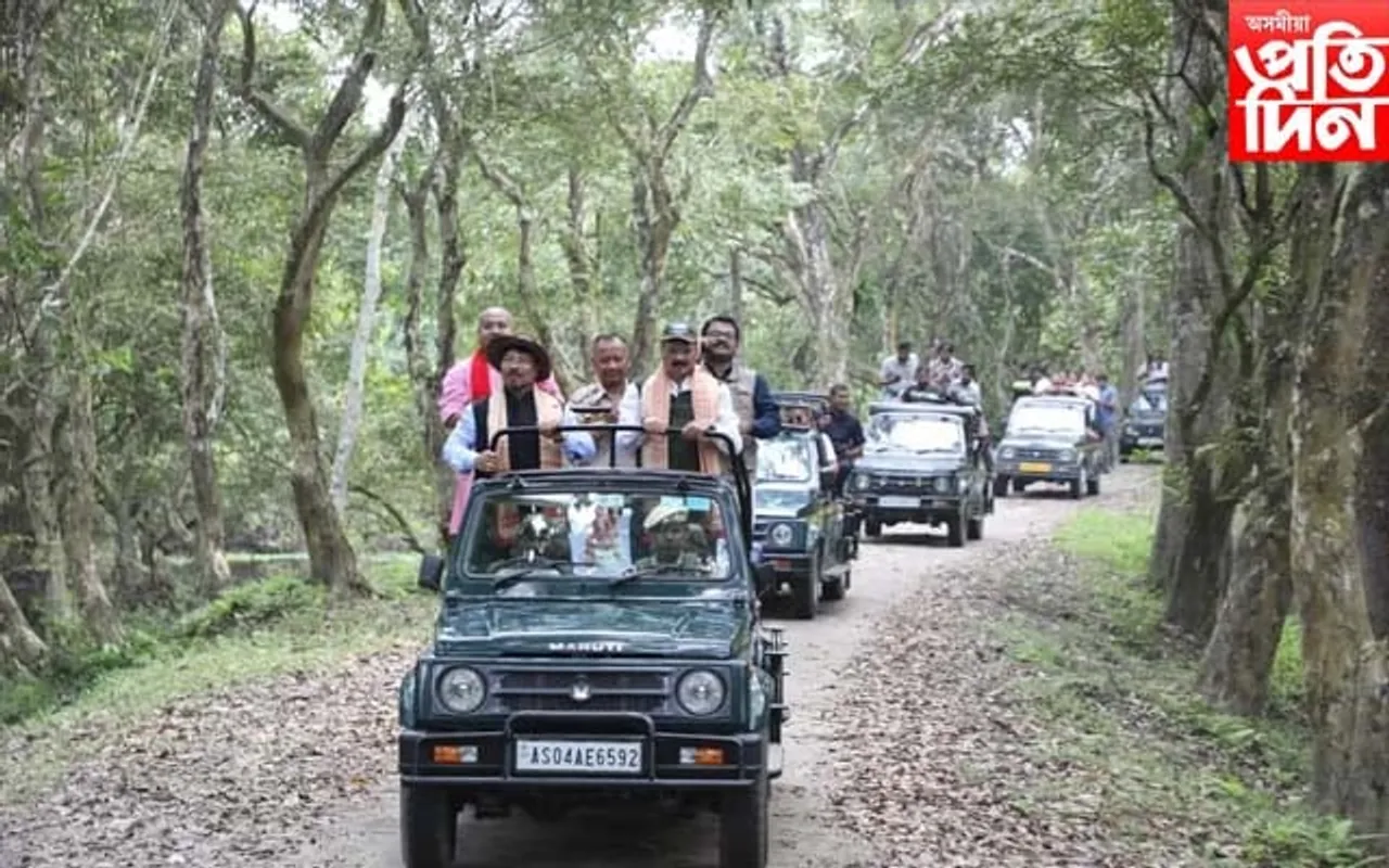 মন্ত্ৰী অতুল বৰাক কাষত লৈ কাজিৰঙাৰ দ্বাৰ মুকলি বনমন্ত্ৰী চন্দ্ৰমোহন পাটোৱাৰীৰ