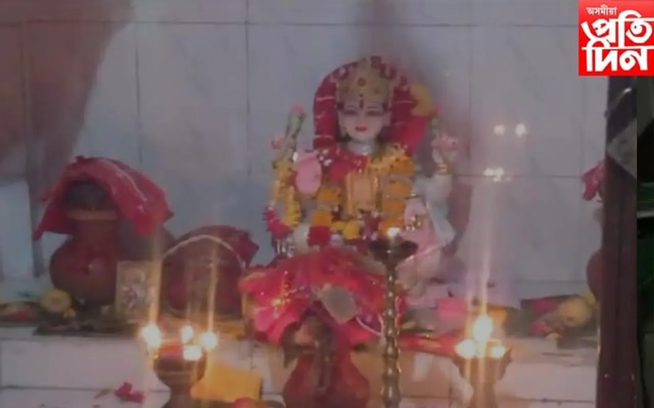 জামুগুৰিহাটৰ তেজালপট্টিত শ্ৰী শ্ৰী লক্ষ্মী পূজাৰ স্বৰ্ণ জয়ন্তী