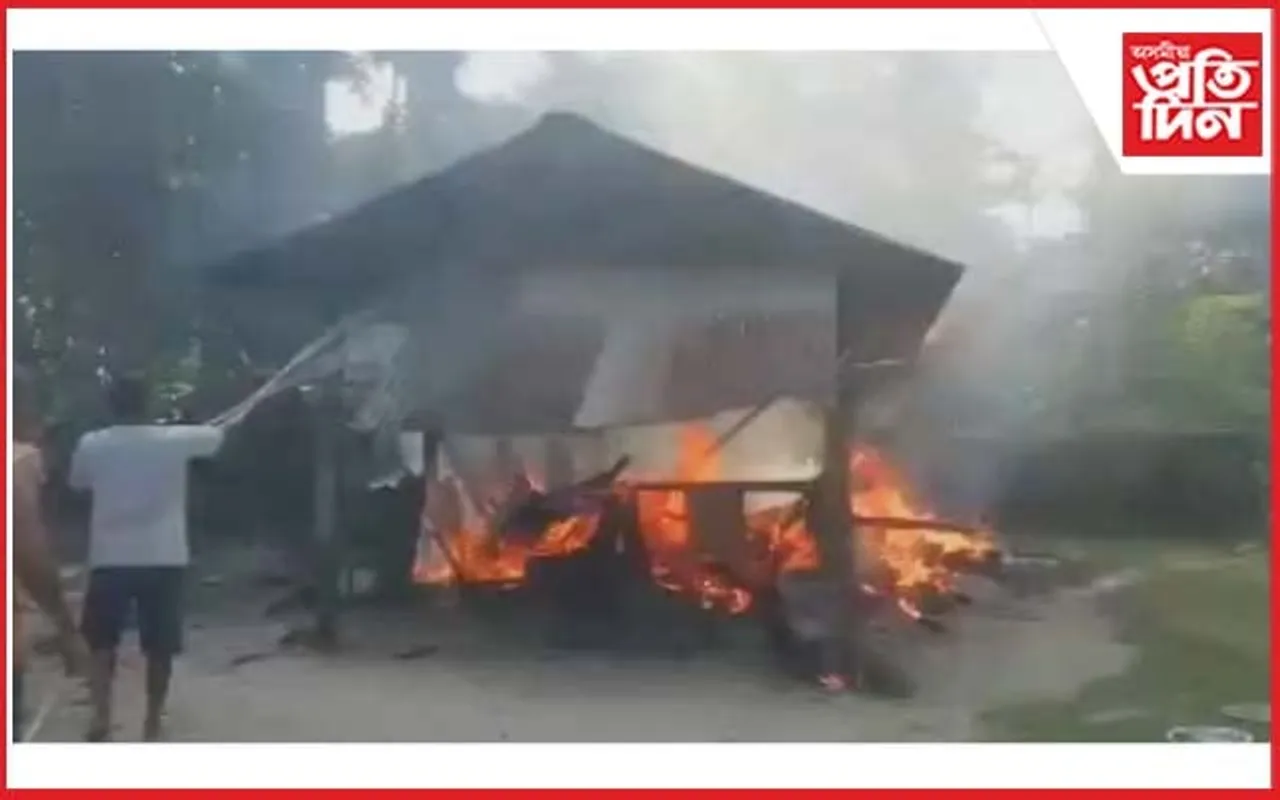 নদীদ্বীপ চিকমত ভয়ংকৰ অগ্নিকাণ্ড