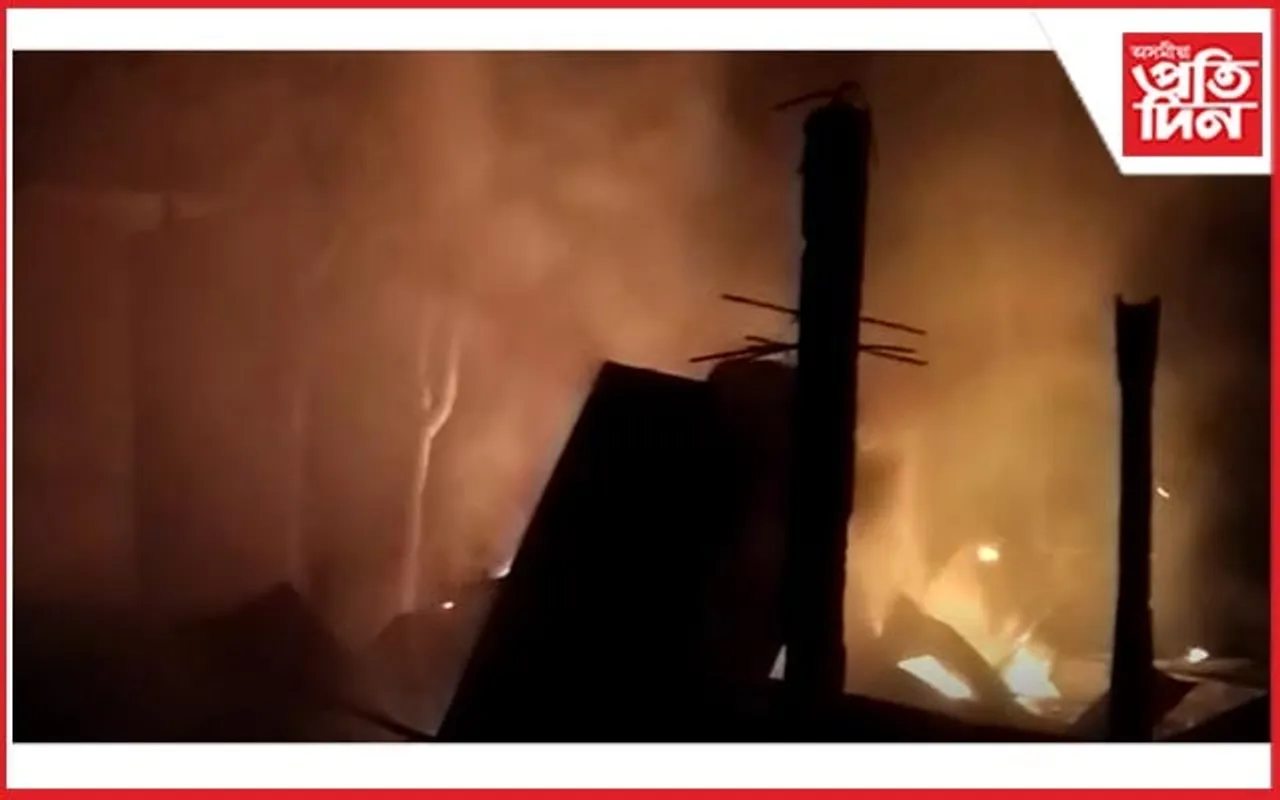 মহানগৰীৰ পাটৰকুছিত ভয়ংকৰ অগ্নিকাণ্ড, জুইত জাহ গ'ল বাসগৃহ