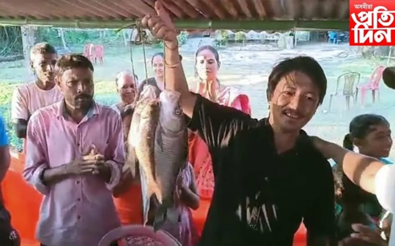 বৰশী বোৱা প্ৰতিযোগিতাত প্ৰথম পুৰস্কাৰ অৰুণাচলৰ এল বিজয়ৰ, লাভ কৰিলে ১ লাখ টকা...