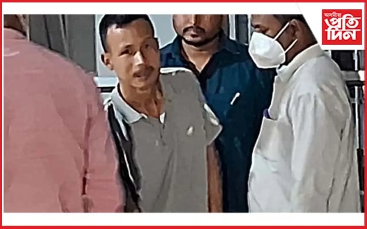 উৎকোচ লৈ গ্ৰেপ্তাৰ লখিমপুৰ ৰাজহ চক্ৰৰ লাট মণ্ডল