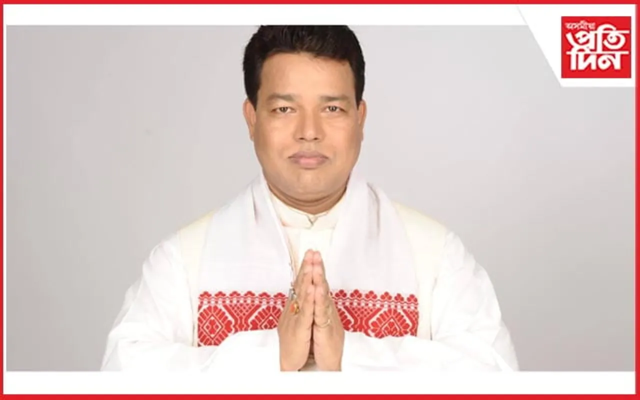 দলীয় সংঘাতৰ বাবে কংগ্ৰেছ ত্যাগঃ বিজেপিত আনুষ্ঠানিকভাৱে যোগদান সুৰেশ বৰাৰ