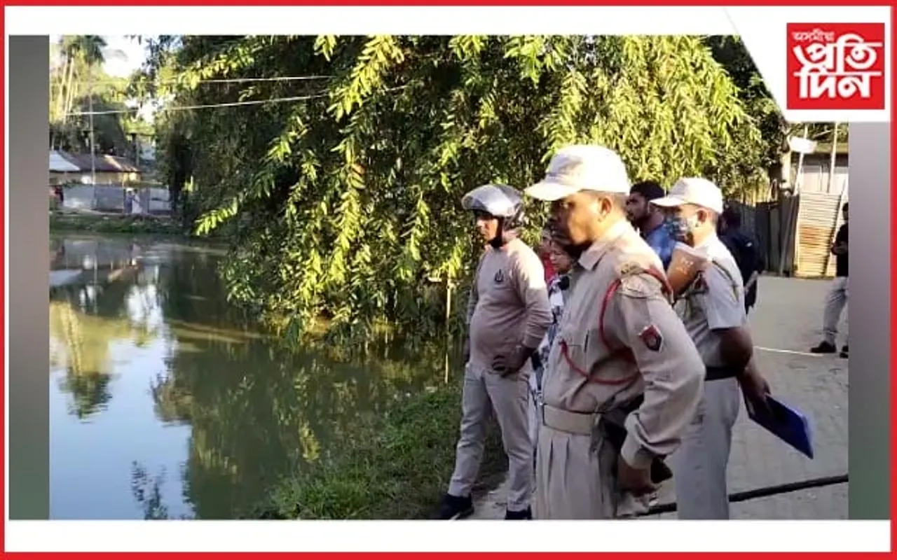 পানীত ওপঙি থকা অৱস্থাত উদ্ধাৰ মৃতদেহ 