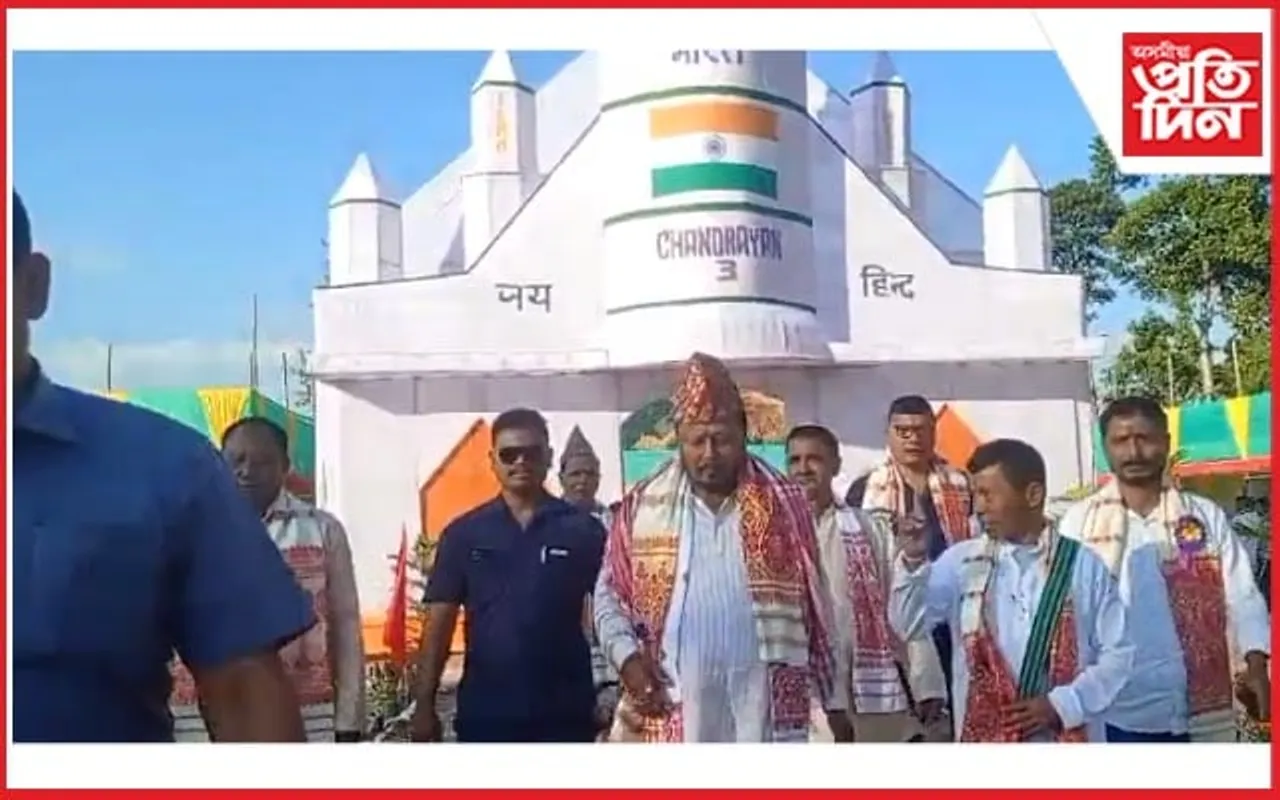 জামুগুৰিহাটৰ অখণ্ড হৰি কীৰ্তন সমাৰোহত বিধায়ক পদ্ম হাজৰিকা
