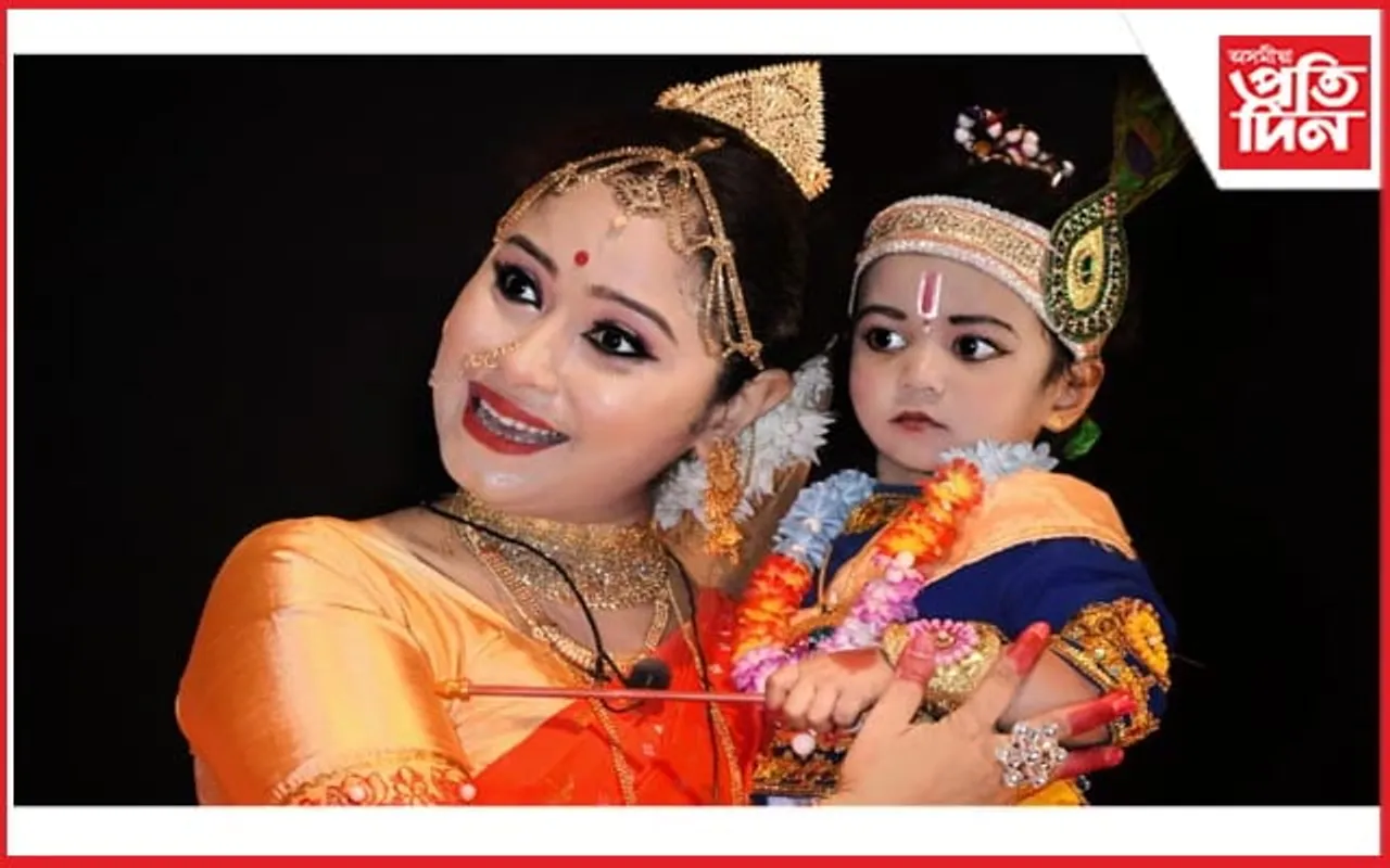 গহপুৰৰ ৰাসৰ মঞ্চত শিক্ষয়িত্ৰী মধুস্মিতা বৰাৰ নৃত্য-অভিনয়ে মুগ্ধ কৰিছে দৰ্শকক