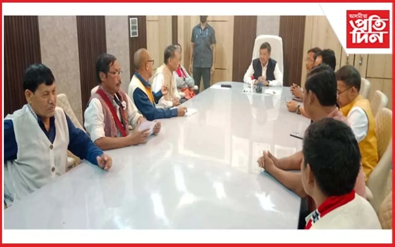 খিলঞ্জীয়া জনজাতীয় সাহিত্য সভা আৰু কাৰ্বিআংলং স্বায়ত্বশাসিত পৰিষদৰ মাজত আলোচনা 