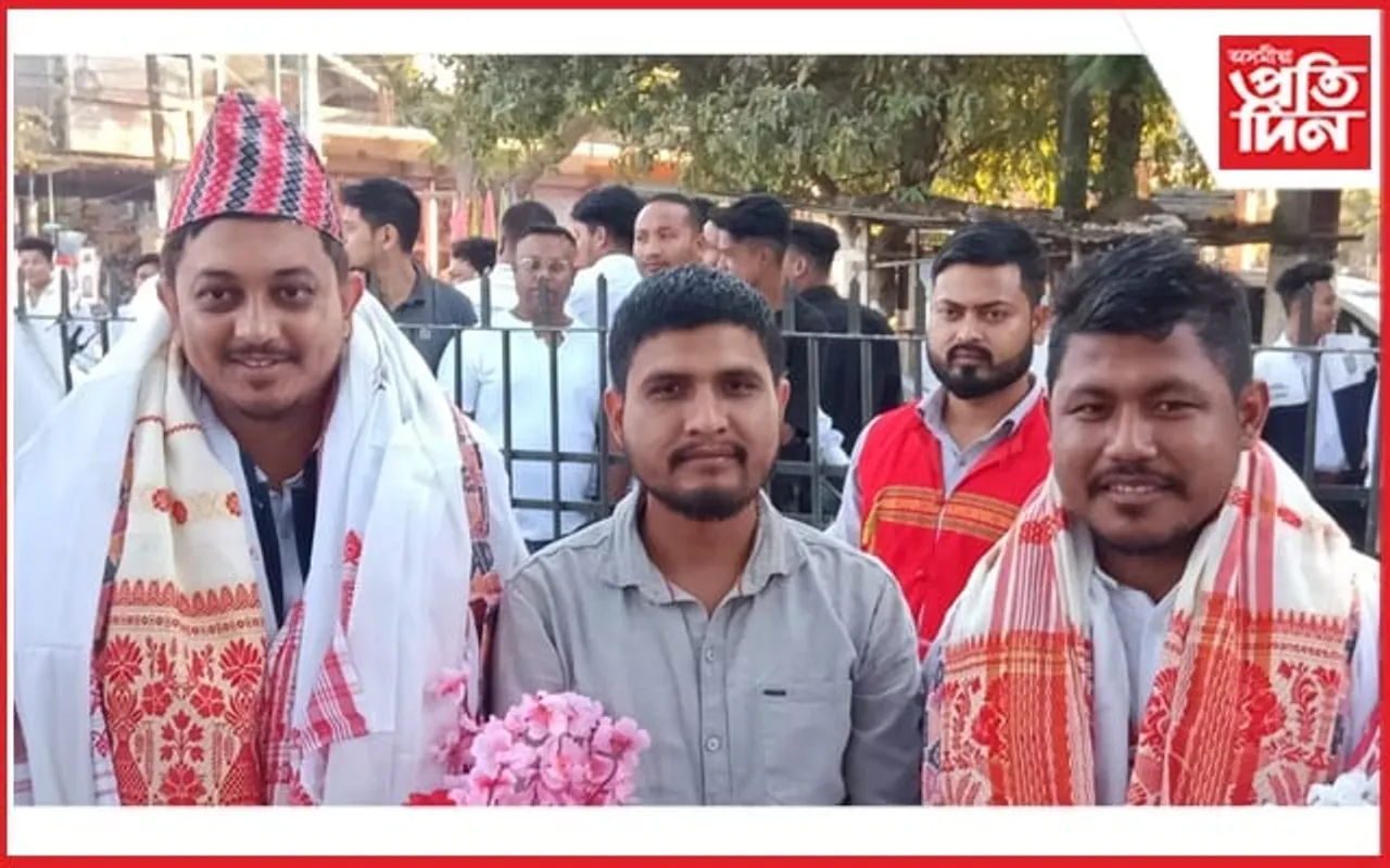 সদৌ অসম ছাত্ৰ সন্থাৰ দুই নেতাক ধেমাজিত উষ্ম আদৰণি... 
