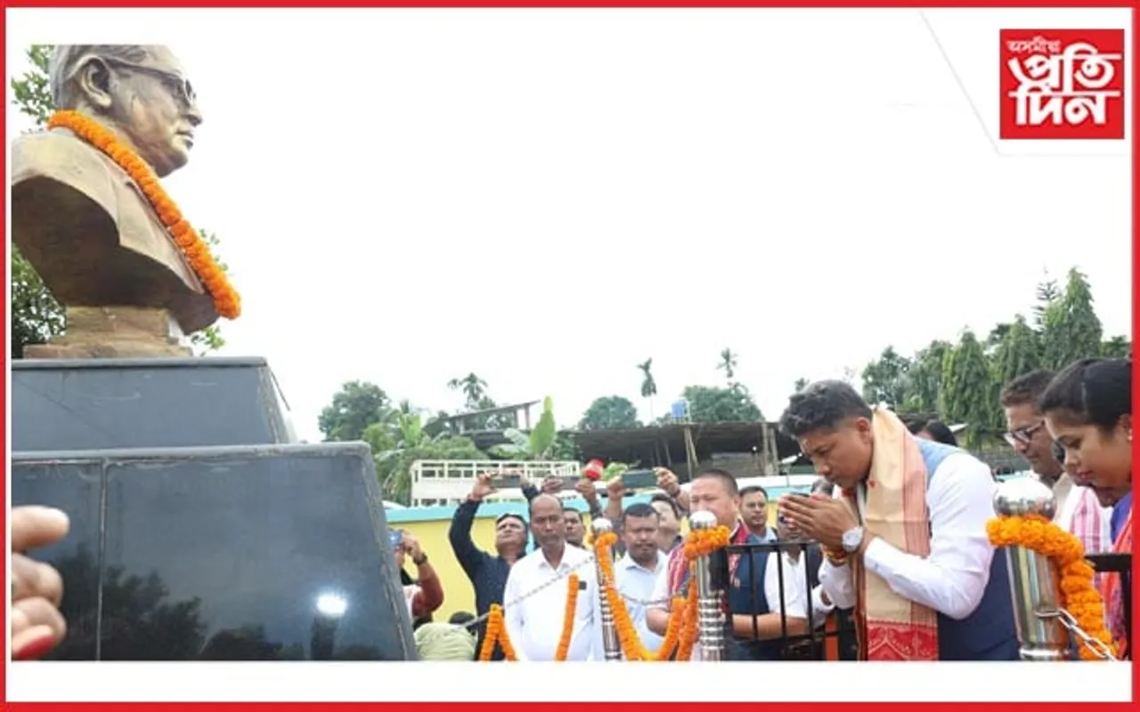 সোণাৰীত ড° বি. আৰ. আম্বেদকাৰ ভৱন উদ্বোধন পীযুষ হাজৰীকাৰ...