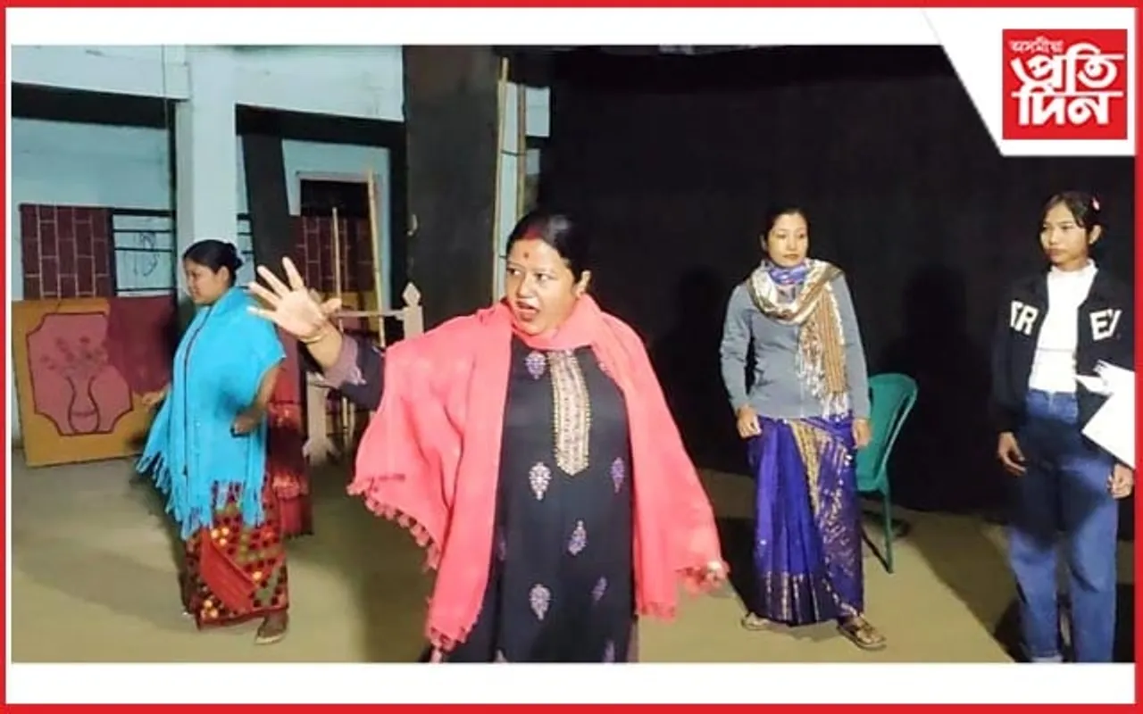 শ্ৰীকৃষ্ণৰ ৰাসোৎসৱকলৈ তিতাবৰৰ ৰজাবাহৰত উখল-মাখল পৰিবেশ...
